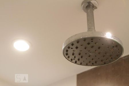 Apartamento à venda com 95m², 2 quartos e 1 vaga Apartamento à venda com 95m², 2 quartos e 1 vagaDetalhe Banheiro Social