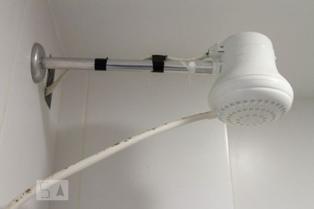 Apartamento à venda com 95m², 2 quartos e 1 vaga Apartamento à venda com 95m², 2 quartos e 1 vagaDetalhe Banheiro de Serviço