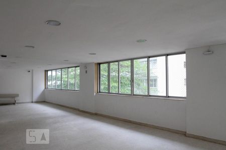 Apartamento à venda com 95m², 2 quartos e 1 vaga Apartamento à venda com 95m², 2 quartos e 1 vagaÁrea Comum - Playground