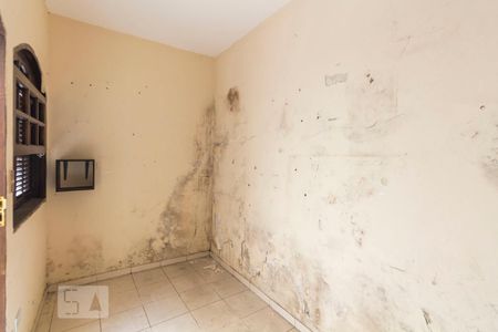 Casa à venda com 72m², 2 quartos e 1 vagaQuarto de Serviço