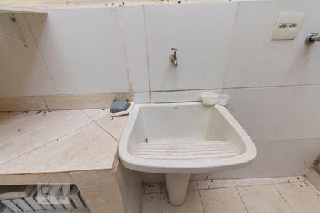 Casa à venda com 72m², 2 quartos e 1 vagaÁrea de Serviço