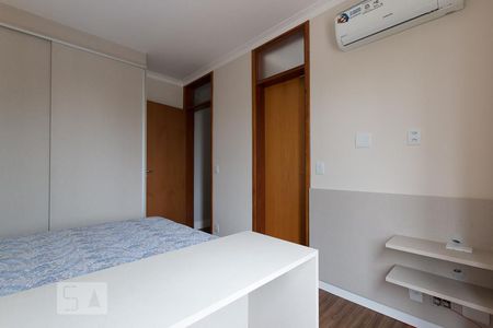 Casa de condomínio à venda com 300m², 4 quartos e 6 vagasQuarto 3