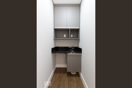 Casa de condomínio à venda com 300m², 4 quartos e 6 vagasBar