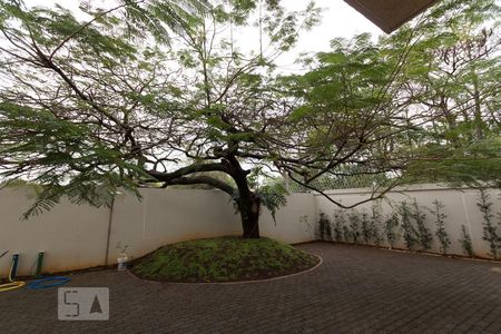Casa de condomínio à venda com 300m², 4 quartos e 6 vagasÁrea Externa