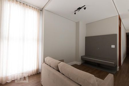 Casa de condomínio à venda com 300m², 4 quartos e 6 vagasSala Superior