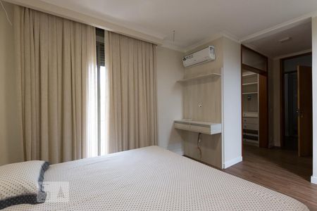 Casa de condomínio à venda com 300m², 4 quartos e 6 vagasQuarto 4