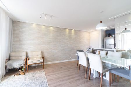 Sala de apartamento para alugar com 2 quartos, 69m² em Jardim Santo Antoninho, São Paulo