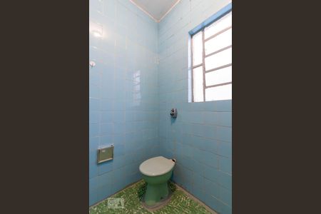 Banheiro de casa para alugar com 1 quarto, 50m² em Burgo Paulista, São Paulo