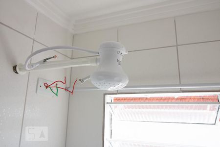 Banheiro de kitnet/studio para alugar com 1 quarto, 28m² em Rudge Ramos, São Bernardo do Campo