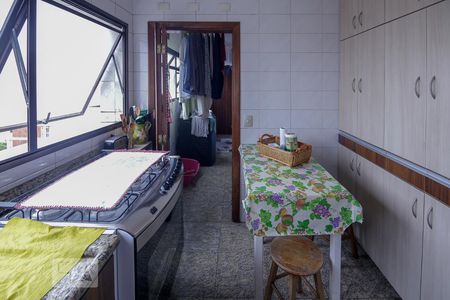 Apartamento para alugar com 170m², 4 quartos e 3 vagasCozinha