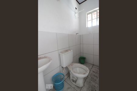 Banheiro de casa para alugar com 1 quarto, 70m² em Casa Verde Alta, São Paulo