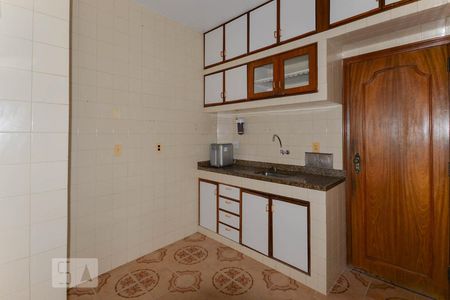 Apartamento à venda com 140m², 2 quartos e 1 vaga Apartamento à venda com 140m², 2 quartos e 1 vagaCozinha