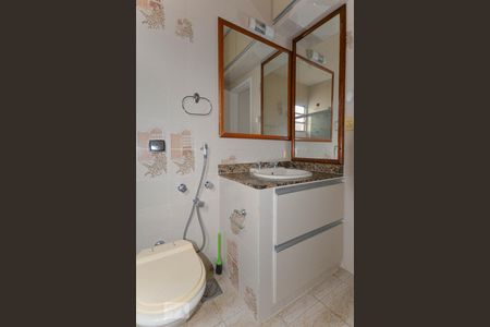 Apartamento à venda com 140m², 2 quartos e 1 vaga Apartamento à venda com 140m², 2 quartos e 1 vagaBanheiro