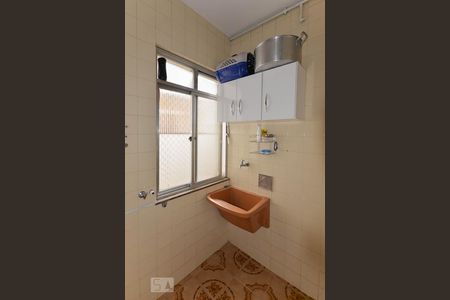 Apartamento à venda com 140m², 2 quartos e 1 vaga Apartamento à venda com 140m², 2 quartos e 1 vagaÁrea de Serviço