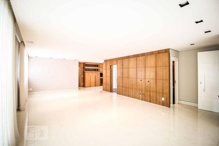 Sala  de apartamento para alugar com 4 quartos, 236m² em Santo Agostinho, Belo Horizonte