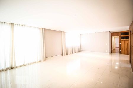 Sala  de apartamento para alugar com 4 quartos, 236m² em Santo Agostinho, Belo Horizonte