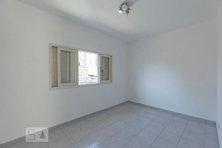 Quarto 1 de casa para alugar com 2 quartos, 100m² em Vila Santo Estéfano, São Paulo