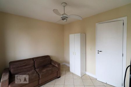 Quarto 1 de apartamento para alugar com 4 quartos, 140m² em Recreio dos Bandeirantes, Rio de Janeiro