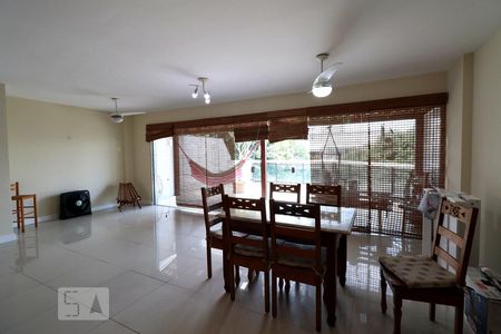 Sala de apartamento para alugar com 4 quartos, 140m² em Recreio dos Bandeirantes, Rio de Janeiro