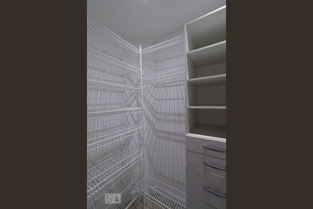 Apartamento para alugar com 140m², 4 quartos e 2 vagasCloset da suíte 2