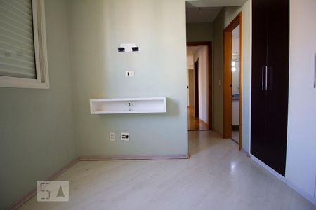Apartamento à venda com 75m², 3 quartos e 2 vagasSuíte