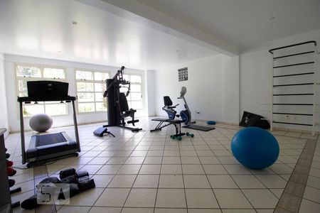 Apartamento à venda com 75m², 3 quartos e 2 vagasAcademia