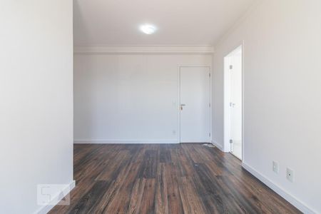 Sala de apartamento para alugar com 2 quartos, 64m² em Jardim Tupanci, Barueri