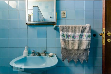 Casa à venda com 458m², 8 quartos e 4 vagasBanheiro