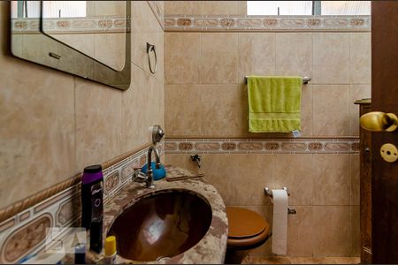 Casa à venda com 458m², 8 quartos e 4 vagasBanheiro da Suíte 3