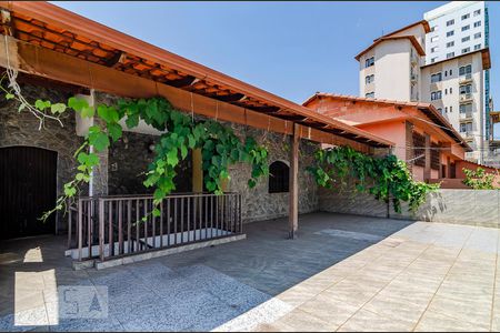 Casa à venda com 458m², 8 quartos e 4 vagasVaranda da Frente