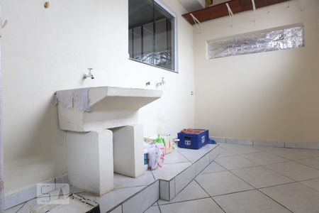 Casa à venda com 100m², 2 quartos e 1 vagaÁrea de Serviço