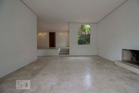 Sala de casa à venda com 3 quartos, 262m² em Vila Inah, São Paulo