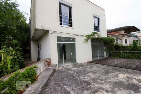 Varanda de casa à venda com 3 quartos, 262m² em Vila Inah, São Paulo