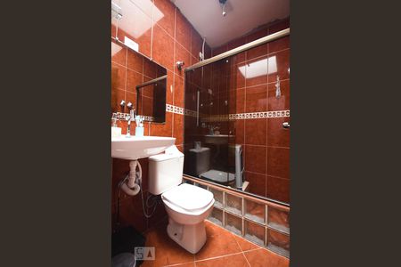 Banheiro Suíte 1 de casa para alugar com 2 quartos, 94m² em Parque Monte Alegre, Taboão da Serra
