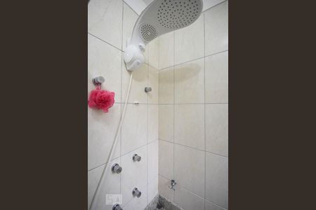 Casa de condomínio à venda com 174m², 3 quartos e 2 vagas Casa de condomínio à venda com 174m², 3 quartos e 2 vagasDetalhe do Banheiro Suíte 3