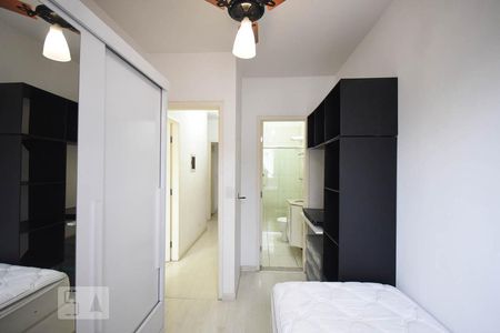 Casa de condomínio à venda com 174m², 3 quartos e 2 vagas Casa de condomínio à venda com 174m², 3 quartos e 2 vagasSuíte 1