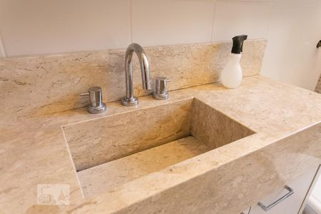 Apartamento para alugar com 55m², 2 quartos e sem vagaBanheiro - Torneira