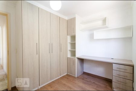 Apartamento à venda com 69m², 3 quartos e 2 vagasQuarto 2