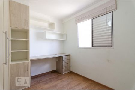 Apartamento à venda com 69m², 3 quartos e 2 vagasQuarto 2
