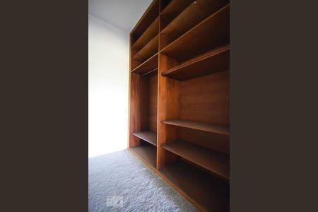 Apartamento para alugar com 300m², 3 quartos e 4 vagas Apartamento para alugar com 300m², 3 quartos e 4 vagasArmário da Suíte 3
