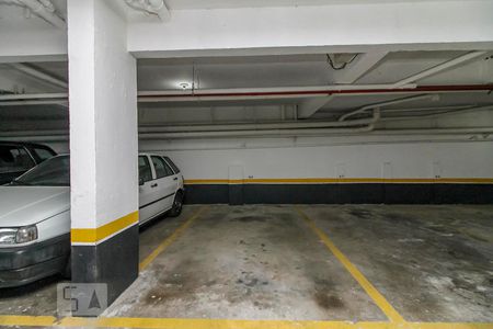 Garagem de apartamento para alugar com 1 quarto, 48m² em Independência, Porto Alegre