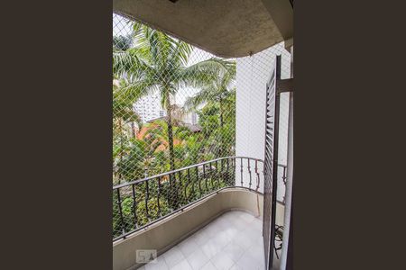 Apartamento à venda com 248m², 3 quartos e 3 vagasVaranda da Suíte 3