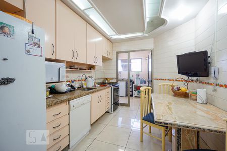 Apartamento à venda com 255m², 4 quartos e 3 vagasCozinha