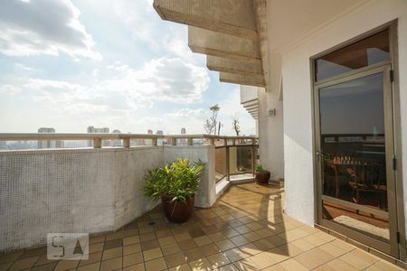 Apartamento à venda com 255m², 4 quartos e 3 vagasCobertura