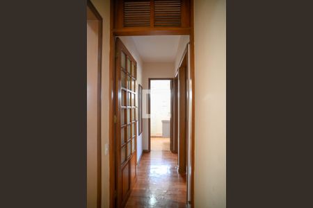 Corredor de apartamento para alugar com 2 quartos, 70m² em Vila Gumercindo, São Paulo