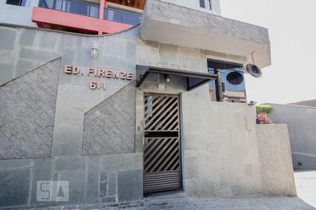 Apartamento para alugar com 76m², 3 quartos e 2 vagas Apartamento para alugar com 76m², 3 quartos e 2 vagasFachada