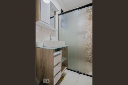 Apartamento para alugar com 76m², 3 quartos e 2 vagas Apartamento para alugar com 76m², 3 quartos e 2 vagasBanheiro