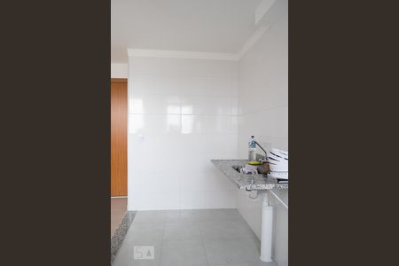 COZINHA de apartamento para alugar com 2 quartos, 48m² em Jardim Iris, São Paulo