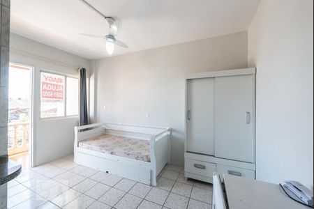 Sala e Quarto de kitnet/studio para alugar com 1 quarto, 23m² em Barreiros, São José