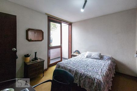 Casa à venda com 150m², 3 quartos e 4 vagas Casa à venda com 150m², 3 quartos e 4 vagasQuarto 2